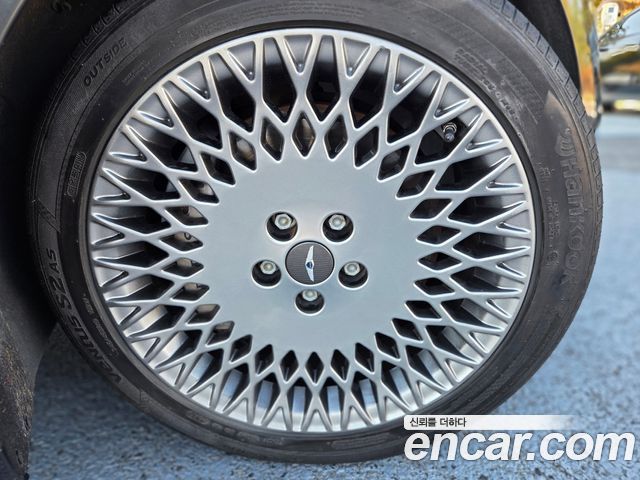 Genesis G80 2023 — photo 16
