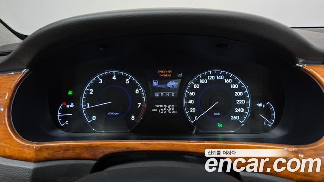 Hyundai Equus 2010 — photo 8