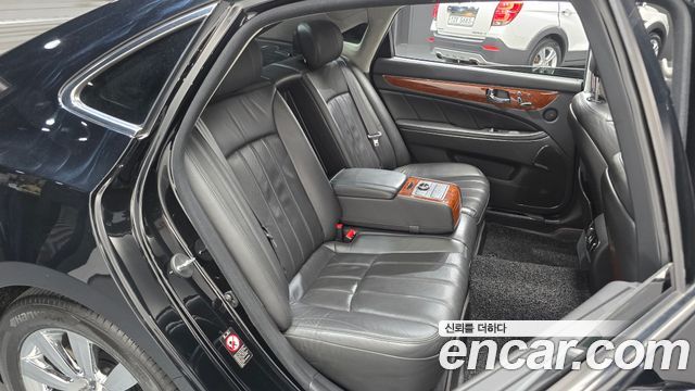 Hyundai Equus 2010 — photo 12