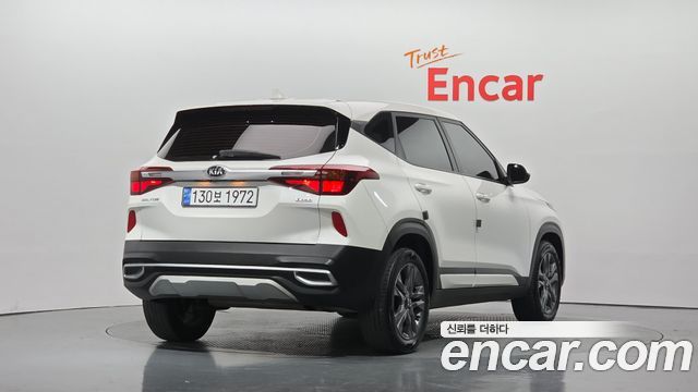 Kia Seltos 2020 — photo 2