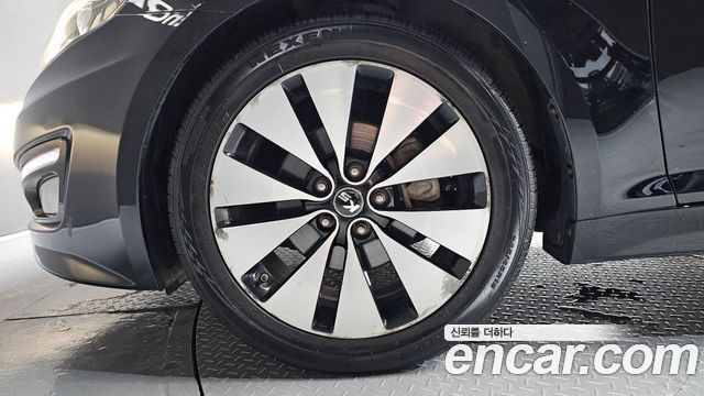 Kia K5 2011 — photo 5