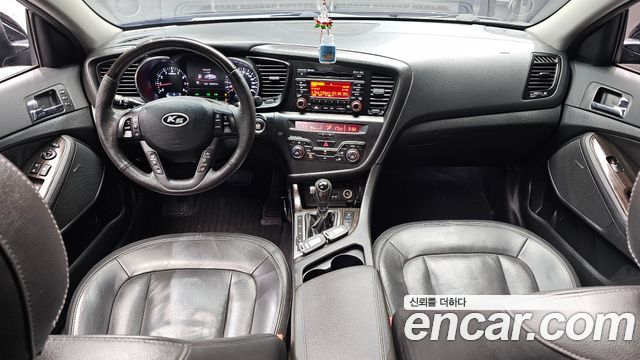 Kia K5 2011 — photo 7
