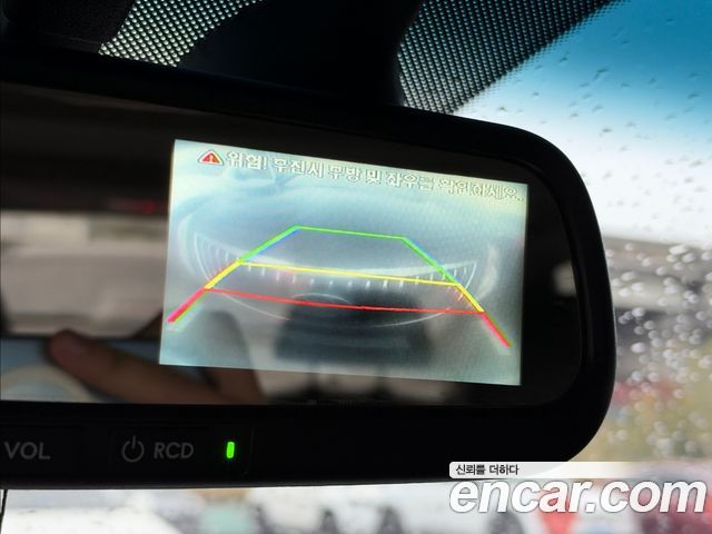 Kia K5 2011 — photo 17