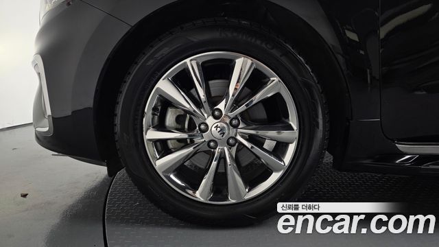 Kia Canival 2019 — photo 5
