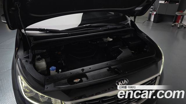 Kia Canival 2019 — photo 6
