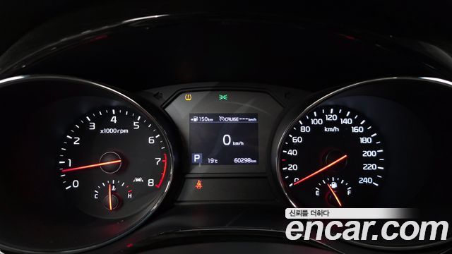 Kia Canival 2019 — photo 11
