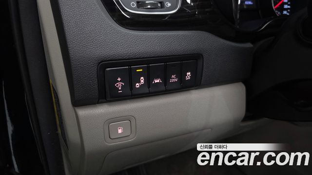 Kia Canival 2019 — photo 24