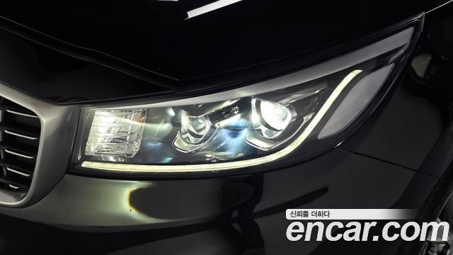 Kia Canival 2019 — photo 8