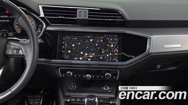Audi Q3 2023 — photo 14