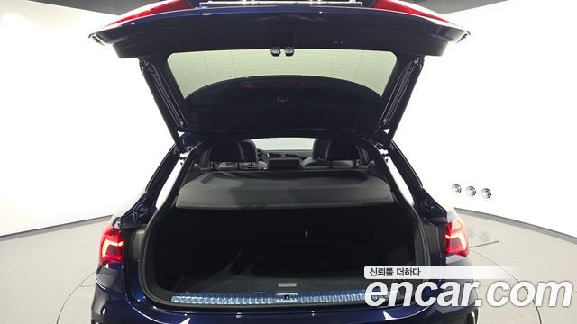 Audi Q3 2023 — photo 20