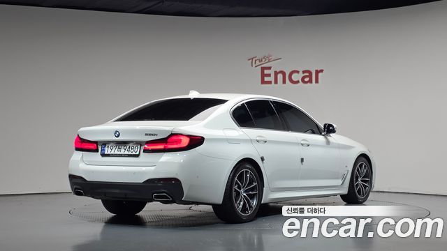 BMW 5-Series 2023 — photo 2