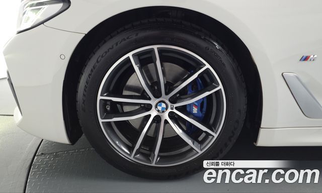 BMW 5-Series 2023 — photo 5