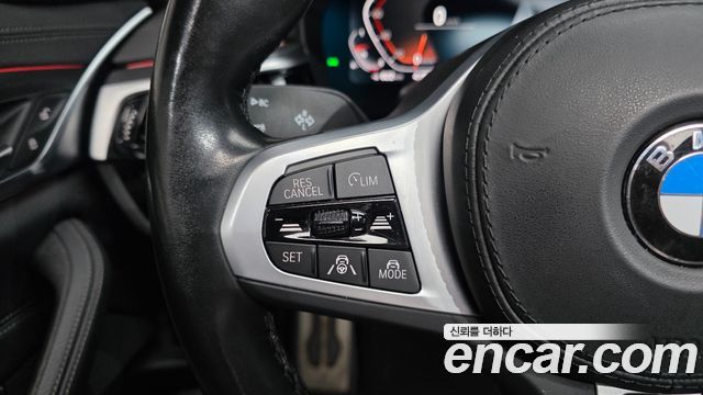 BMW 5-Series 2023 — photo 22