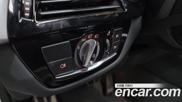BMW 5-Series 2023 — photo 26
