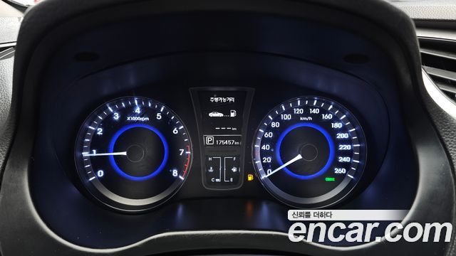 Hyundai Grandeur 2012 — photo 8