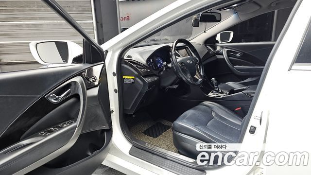 Hyundai Grandeur 2012 — photo 10