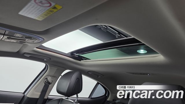 Genesis G70 2019 — photo 23
