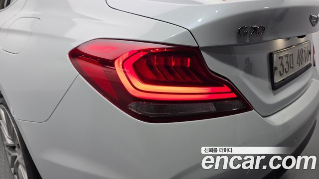Genesis G70 2019 — photo 9