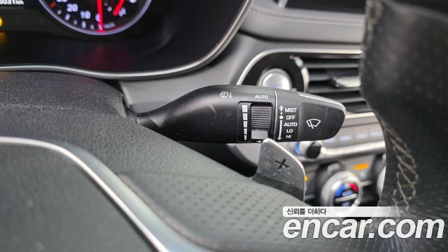 Genesis G70 2019 — photo 29