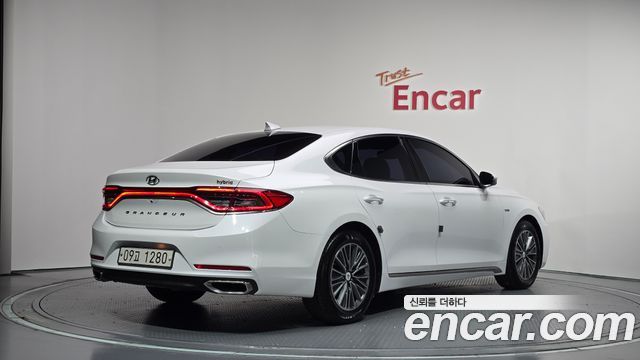 Hyundai Grandeur 2018 — photo 2