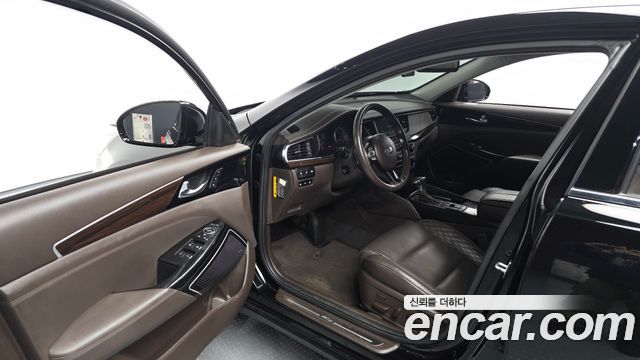 Kia K7 2018 — photo 13