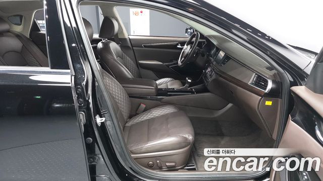 Kia K7 2018 — photo 17