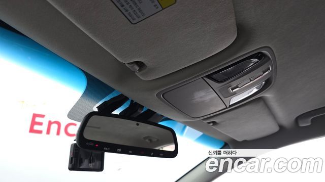 Kia K7 2018 — photo 28