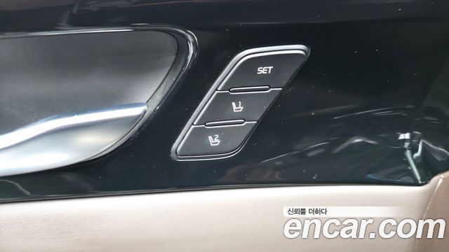 Kia K7 2018 — photo 29