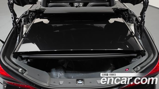 Mercedes-Benz SL-Class 2010 — photo 14