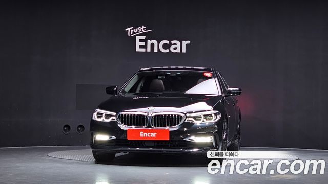 BMW 5-Series 2018 — photo 3