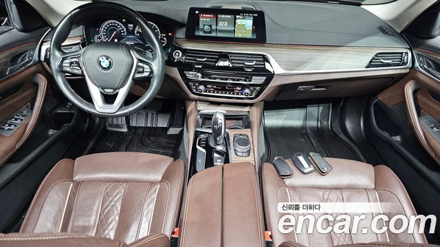 BMW 5-Series 2018 — photo 7