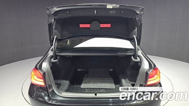 BMW 5-Series 2018 — photo 20