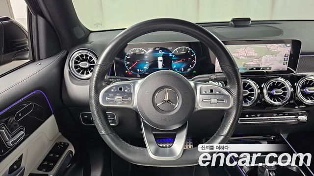 Mercedes-Benz GLB-Class 2020 — photo 19