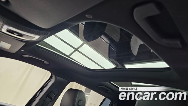 Mercedes-Benz GLB-Class 2020 — photo 21