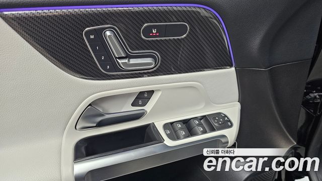 Mercedes-Benz GLB-Class 2020 — photo 25