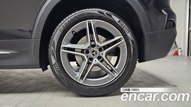 Mercedes-Benz GLB-Class 2020 — photo 7