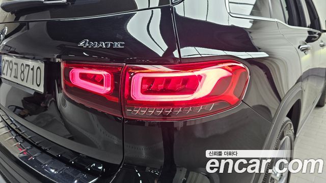 Mercedes-Benz GLB-Class 2020 — photo 9