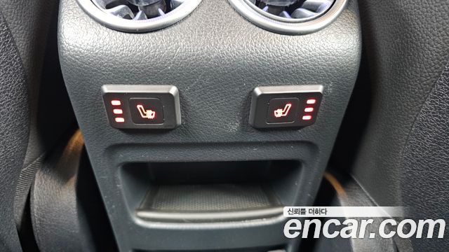 Mercedes-Benz GLB-Class 2020 — photo 28
