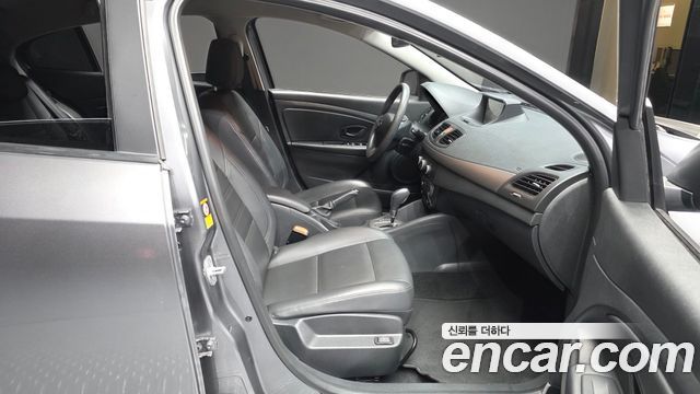 Renault Korea SM3 2018 — photo 17