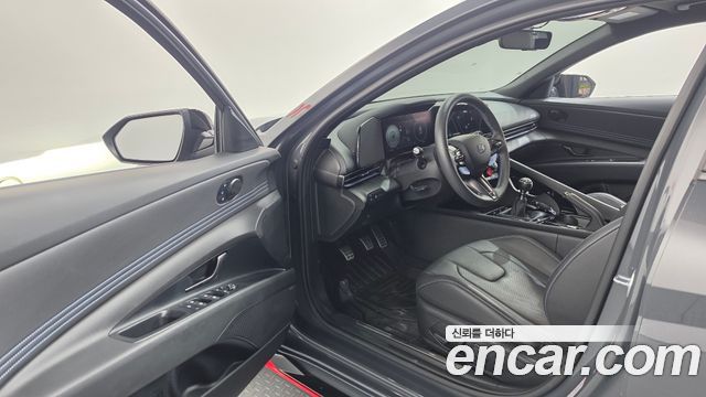 Hyundai AVANTE 2025 — photo 13