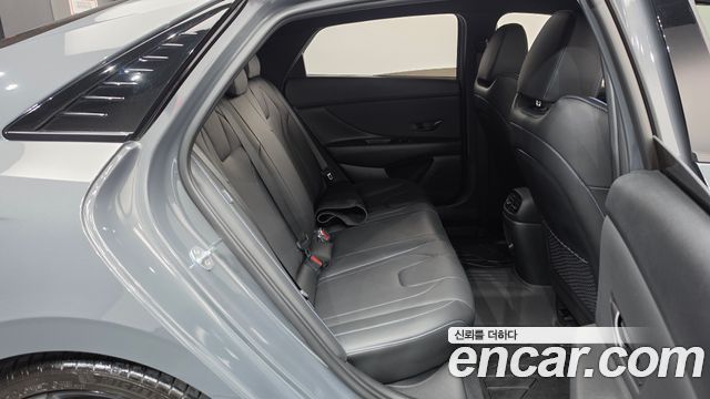 Hyundai AVANTE 2025 — photo 17