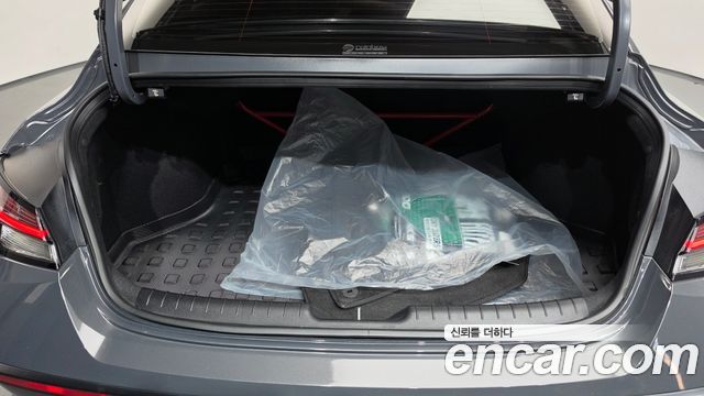 Hyundai AVANTE 2025 — photo 24