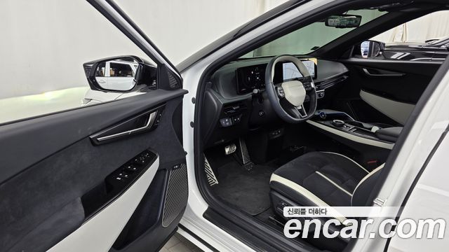 Kia EV6 2025 — photo 13