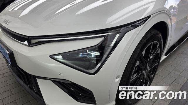 Kia EV6 2025 — photo 8