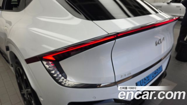 Kia EV6 2025 — photo 9