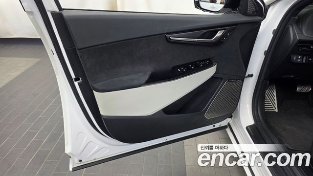 Kia EV6 2025 — photo 14