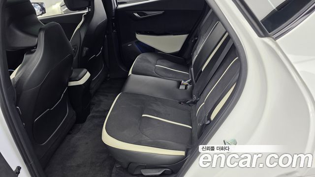 Kia EV6 2025 — photo 16