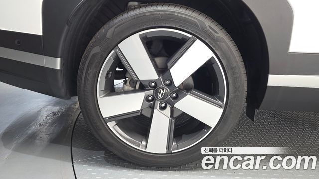Hyundai Santafe 2025 — photo 5