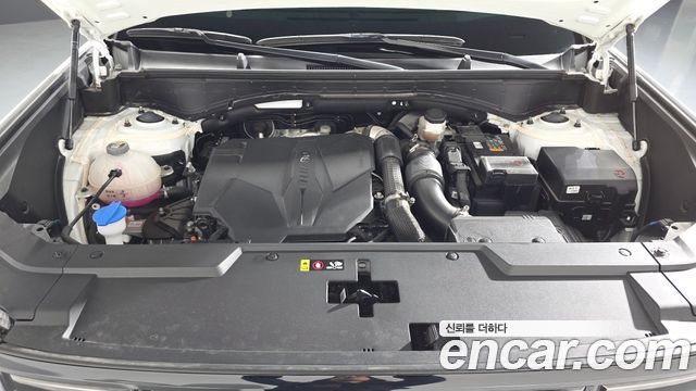 Hyundai Santafe 2025 — photo 6