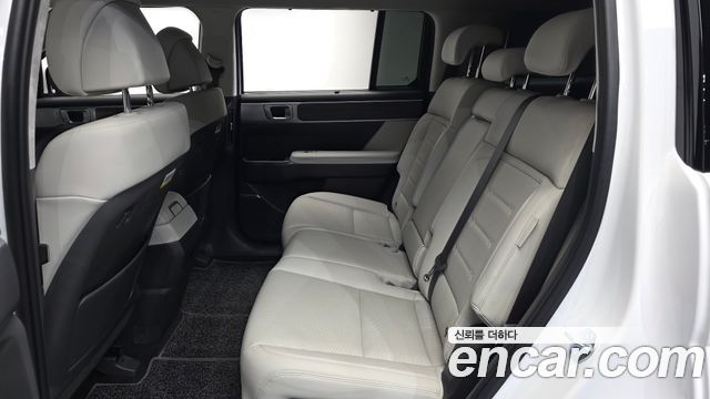 Hyundai Santafe 2025 — photo 17
